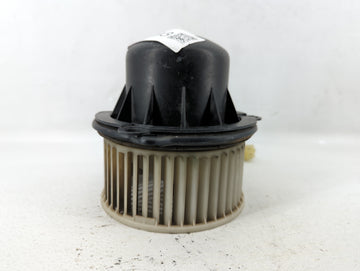 2000-2001 Dodge Ram 1500 Rear Heater AC Blower Motor P/N:AY166100-0240 Fits Fits 2000 2001 OEM Used Auto Parts