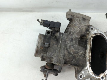 2001 Ford Expedition Throttle Body P/N:YL3U-AB Fits Fits 2000 2002 2003 2004 OEM Used Auto Parts