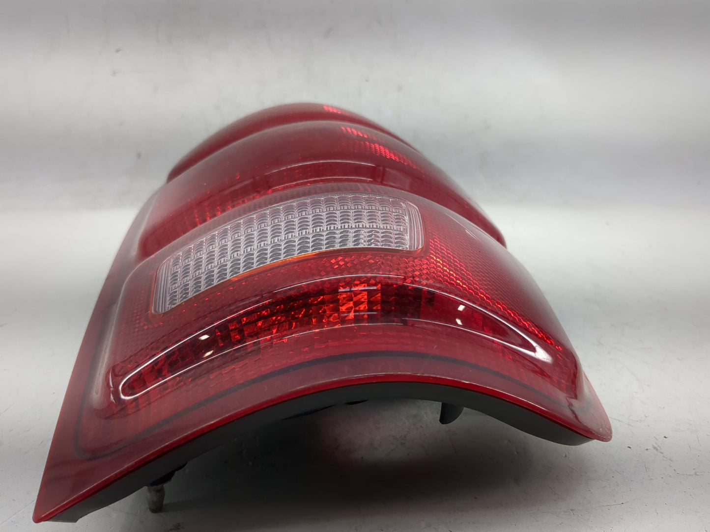 1997-2002 Ford Expedition Tail Light Assembly Passenger Right OEM Fits Fits 1997 1998 1999 2000 2001 2002 OEM Used Auto Part