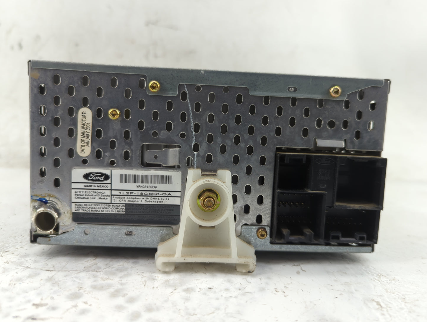 2001 Ford Explorer Sport Trac Radio AM FM Cd Player Receiver Replacement P/N:1L2F-18C868-GA Fits OEM Used Auto Parts - Oemus