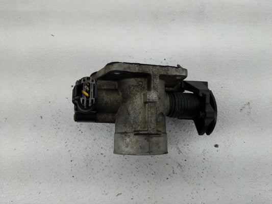 2000-2004 Ford Focus Throttle Body P/N:YS4U-AD YS4U-AE Fits Fits 2000 2001 2002 2003 2004 OEM Used Auto Parts