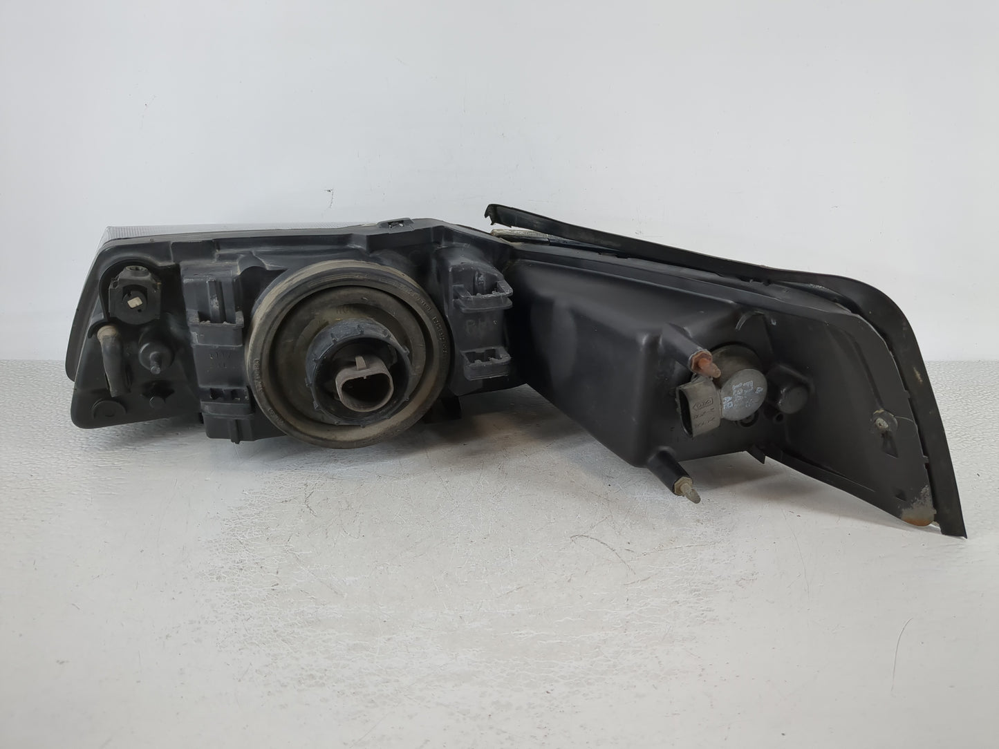 2001-2004 Ford Mustang Passenger Right Oem Head Light Headlight Lamp - Oemusedautoparts1.com