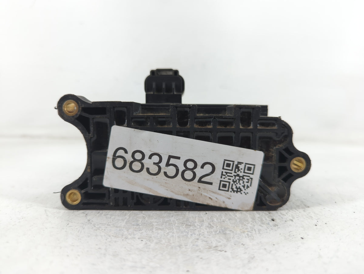 2001 Ford Mustang Engine Ignition Distributor OEM P/N:20006 C1312 Fits OEM Used Auto Parts - Oemusedautoparts1.com