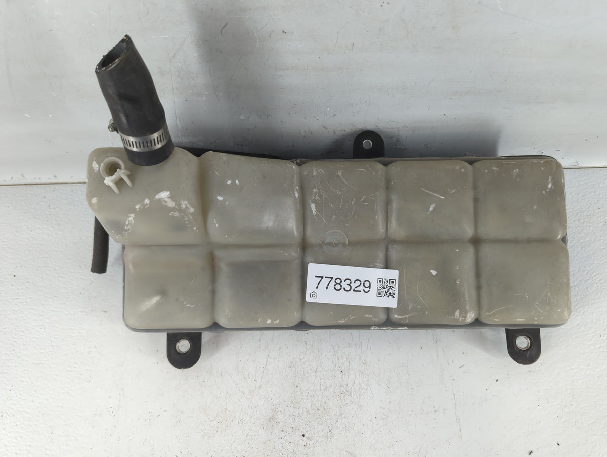 2001-2004 Ford Mustang Radiator Coolant Overflow Expansion Tank Bottle - Oemusedautoparts1.com
