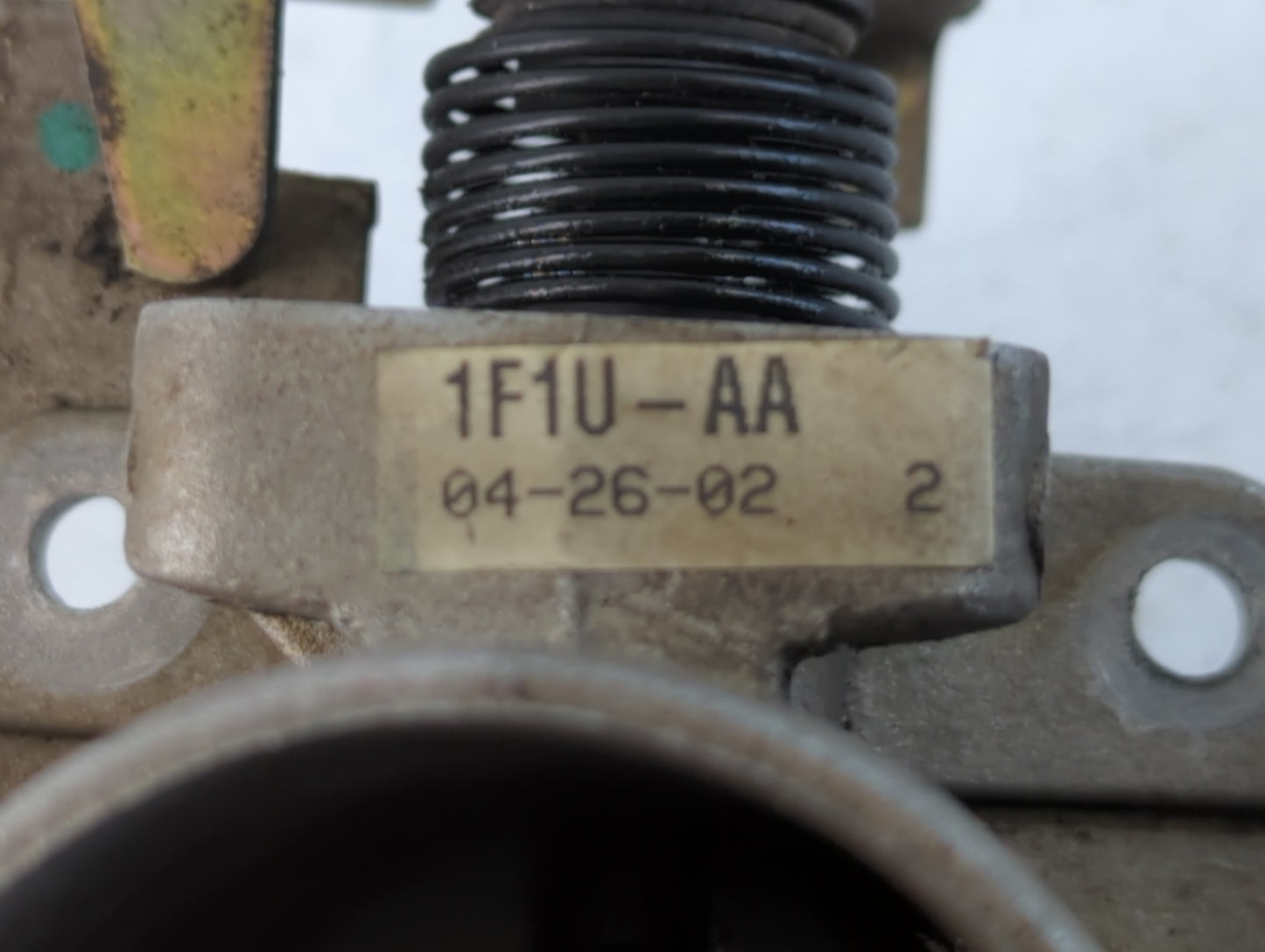 2000-2003 Ford Taurus Throttle Body P/N:1F1U-AA Fits Fits 2000 2001 2002 2003 OEM Used Auto Parts - Oemusedautoparts1.com
