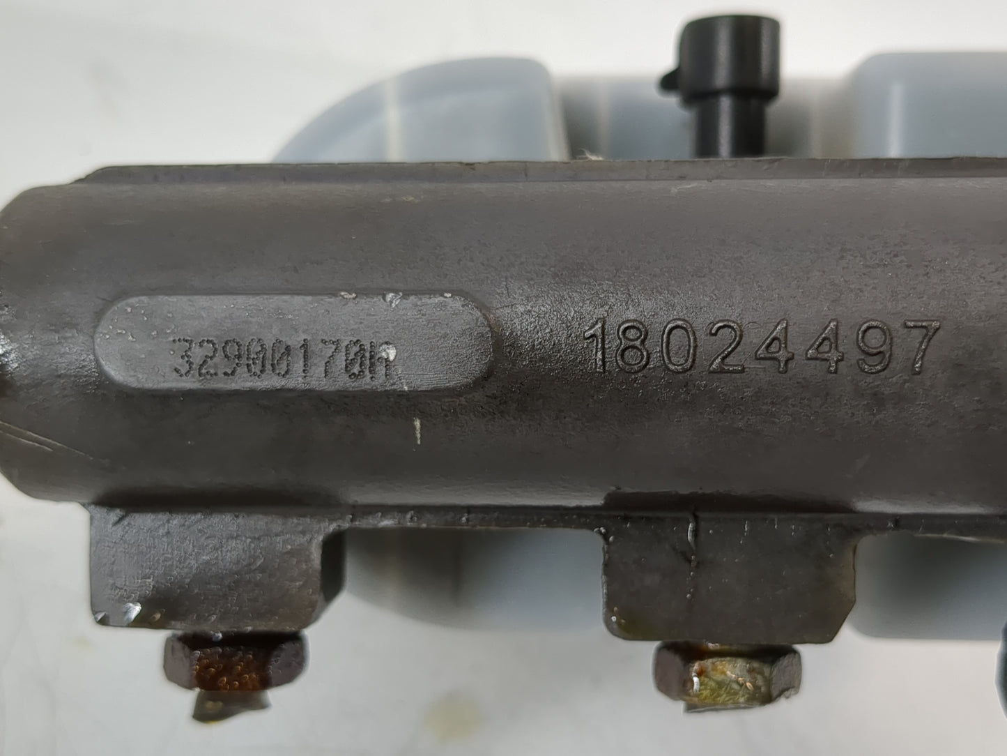 Gmc Chevrolet Brake Master Cylinder - Oemusedautoparts1.com
