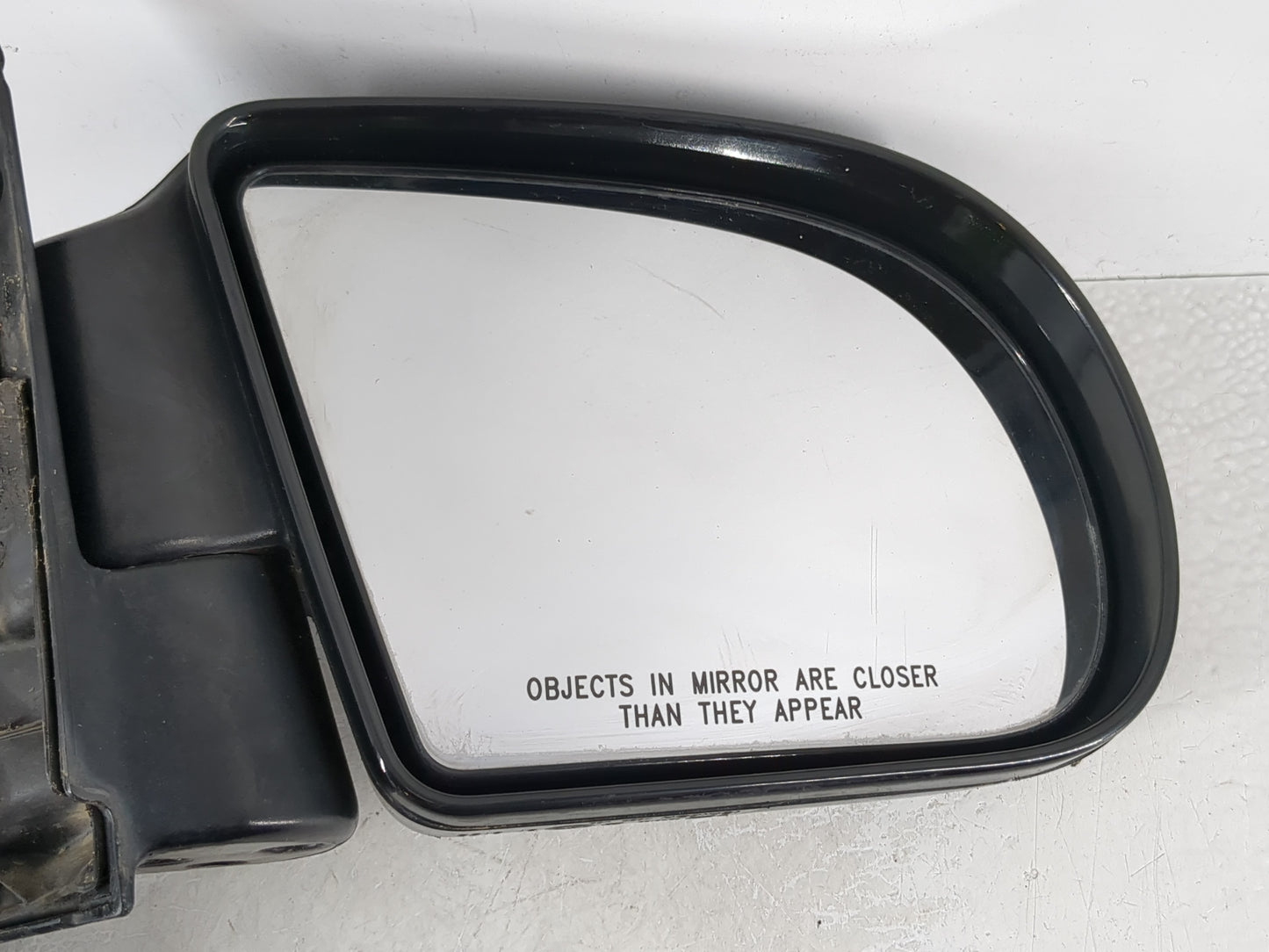 Gmc Chevrolet Passenger Right Side View Manual Door Mirror Black - Oemusedautoparts1.com