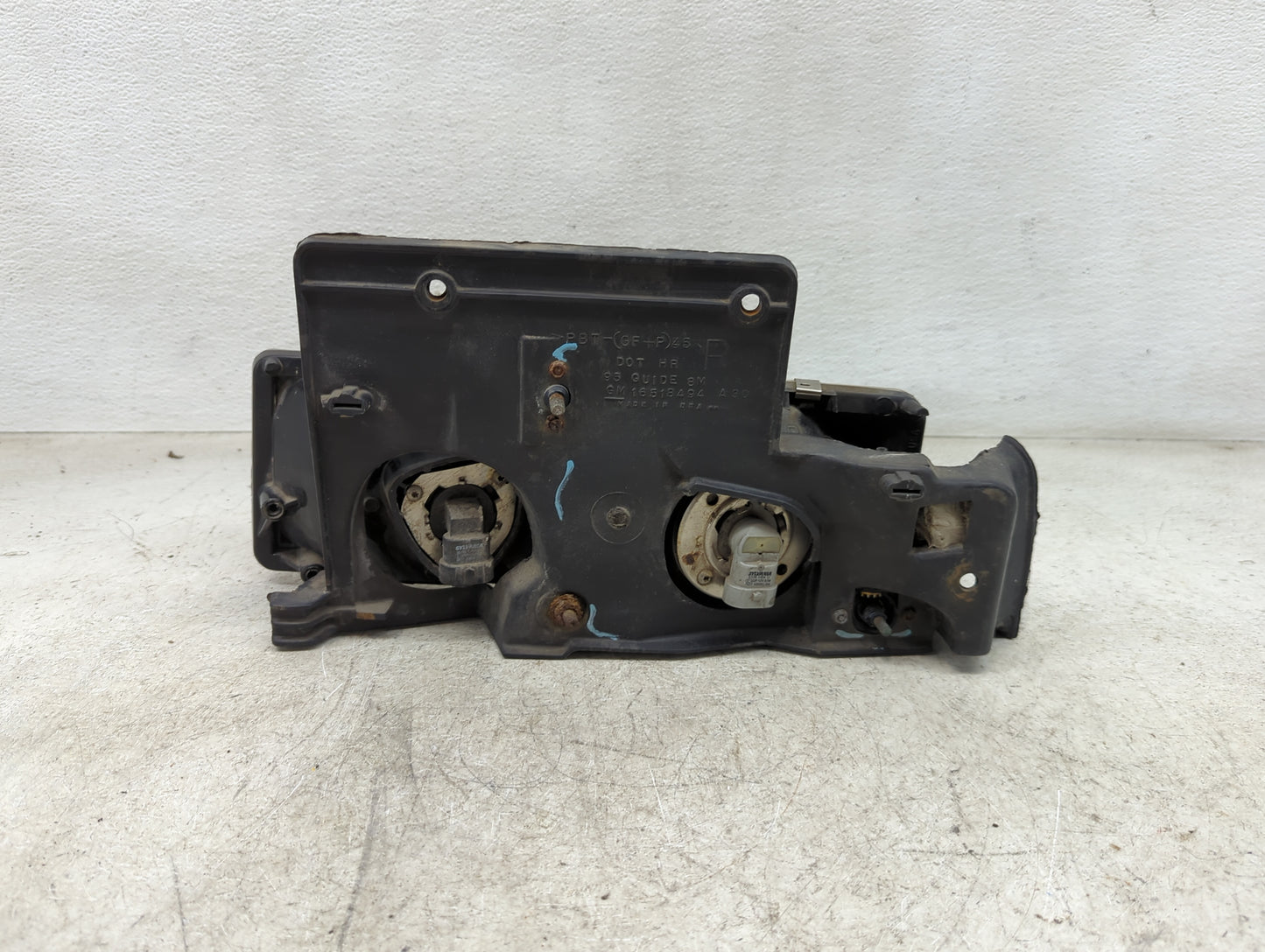 1995-2005 Gmc Safari Passenger Right Oem Head Light Headlight Lamp - Oemusedautoparts1.com