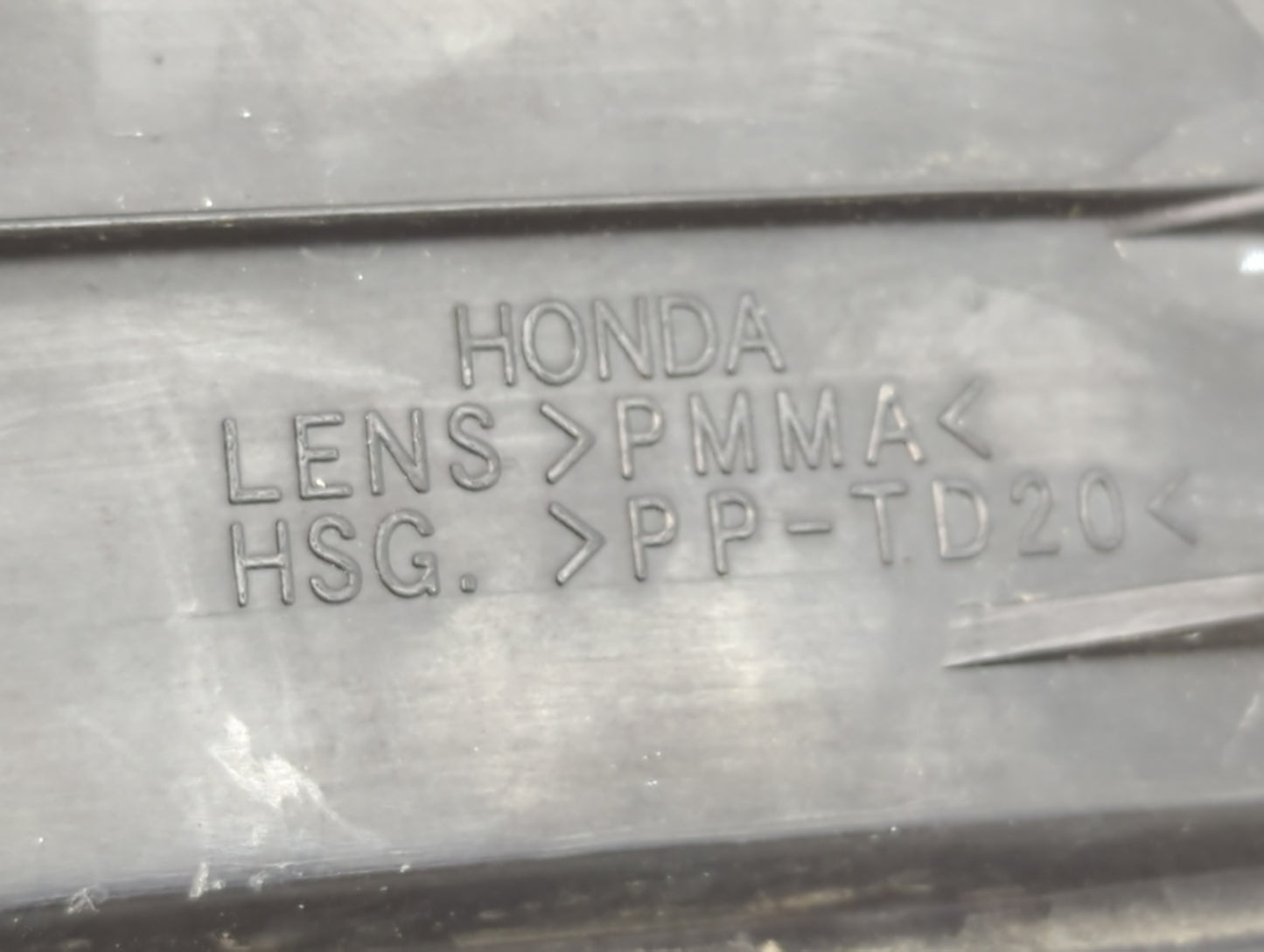 2001-2002 Honda Accord Tail Light Assembly Driver Left OEM Fits Fits 2001 2002 OEM Used Auto Parts - Oemusedautoparts1.com