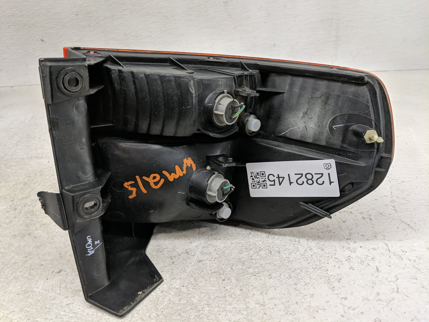 1999-2001 Honda Odyssey Tail Light Assembly Passenger Right OEM Fits Fits 1999 2000 2001 OEM Used Auto Parts - Oemusedautopa