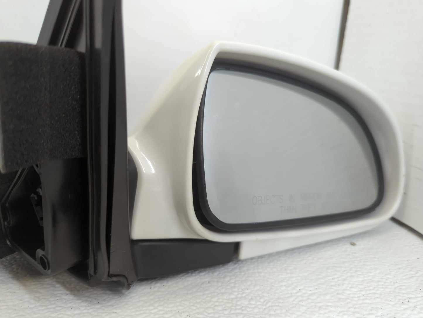 2000-2002 Hyundai Accent Passenger Side View Mirror - Right Door Mirror OEM Used - Oemusedautoparts1.com