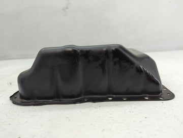 2001 Jeep Patriot Engine Oil Pan P/N:665AEE350 Fits OEM Used Auto Parts