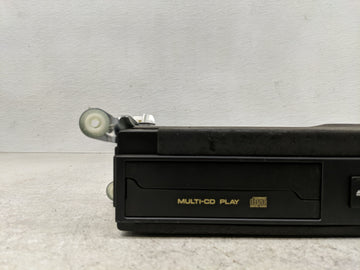 1997-2001 Lexus Es300 Radio AM FM Cd Player Receiver Replacement P/N:86270-33040 Fits Fits 1997 1998 1999 2000 2001 OEM Used Auto Parts