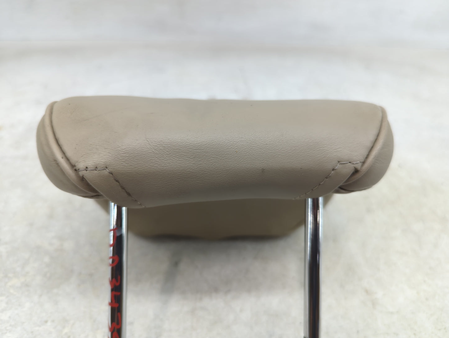 2001 Lexus Gs300 Headrest Head Rest Rear Center Seat Fits OEM Used Auto Parts - Oemusedautoparts1.com