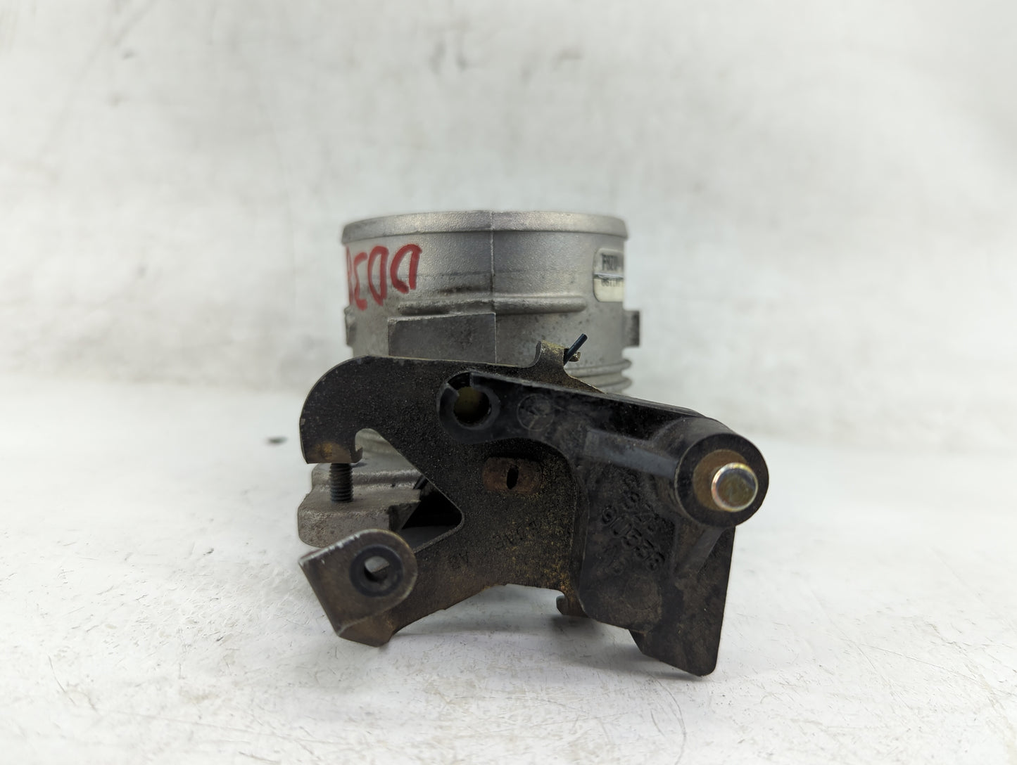 1998-2004 Mercury Grand Marquis Throttle Body P/N:F8ZU-AE Fits Fits 1998 1999 2000 2001 2002 2003 2004 OEM Used Auto Parts -