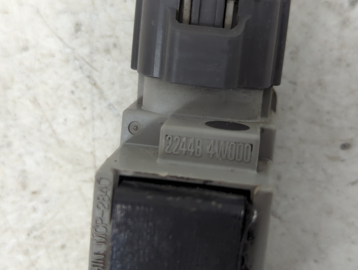 2001-2001 Nissan Pathfinder Ignition Coil Igniter Pack - Oemusedautoparts1.com