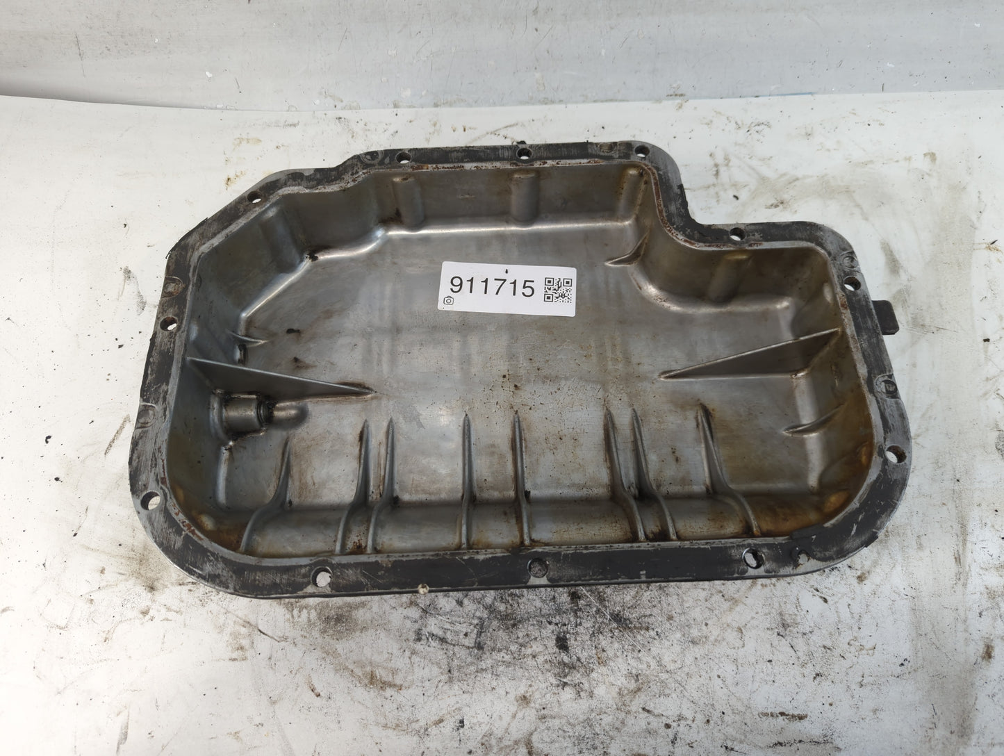 2000-2006 Nissan Sentra Engine Oil Pan P/N:A 112 014 06 03 Fits Fits 2000 2001 2002 2003 2004 2005 2006 OEM Used Auto Parts