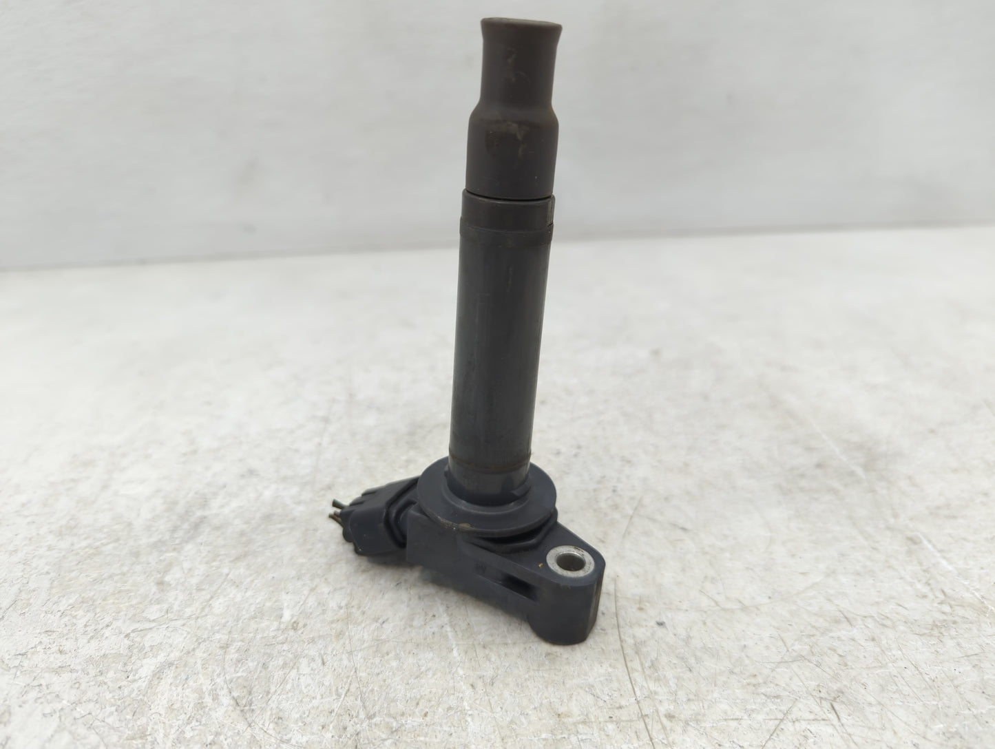 2000-2004 Toyota Avalon Ignition Coil Igniter Pack - Oemusedautoparts1.com