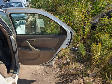 1997-2001 Toyota Camry Passenger Rear Door Oem 1177547