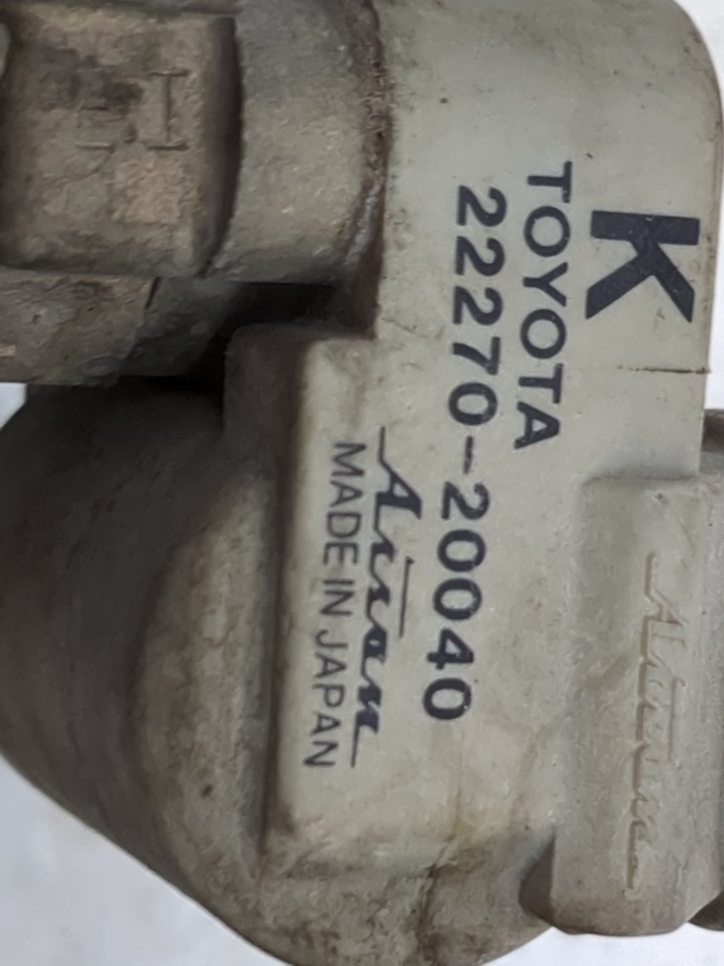 2001 Toyota Camry Throttle Body P/N:22270-20040 Fits OEM Used Auto Parts - Oemusedautoparts1.com