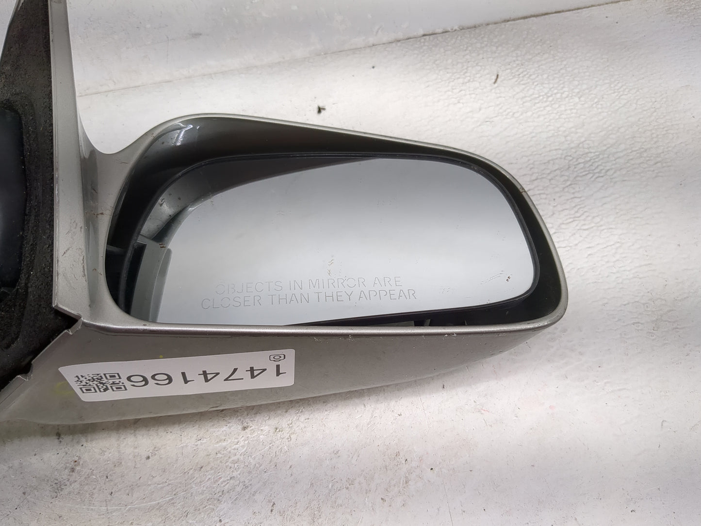 1997-2001 Toyota Camry Passenger Side View Mirror - Right Door Mirror OEM Used - Oemusedautoparts1.com