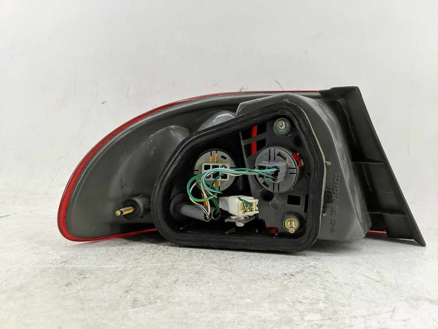 1998-2002 Toyota Corolla Tail Light Assembly Passenger Right OEM Fits Fits 1998 1999 2000 2001 2002 OEM Used Auto Parts - Oe