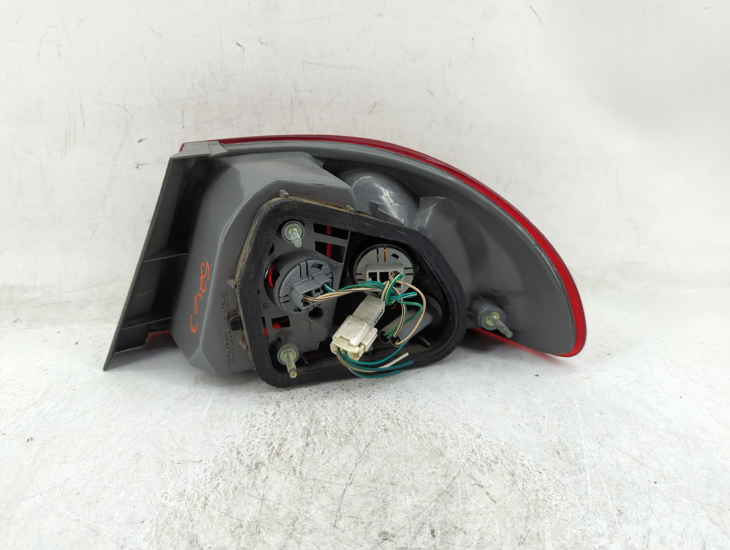 1998-2002 Toyota Corolla Tail Light Assembly Driver Left OEM P/N:4600247993 TY563-B000L Fits Fits 1998 1999 2000 2001 2002 O