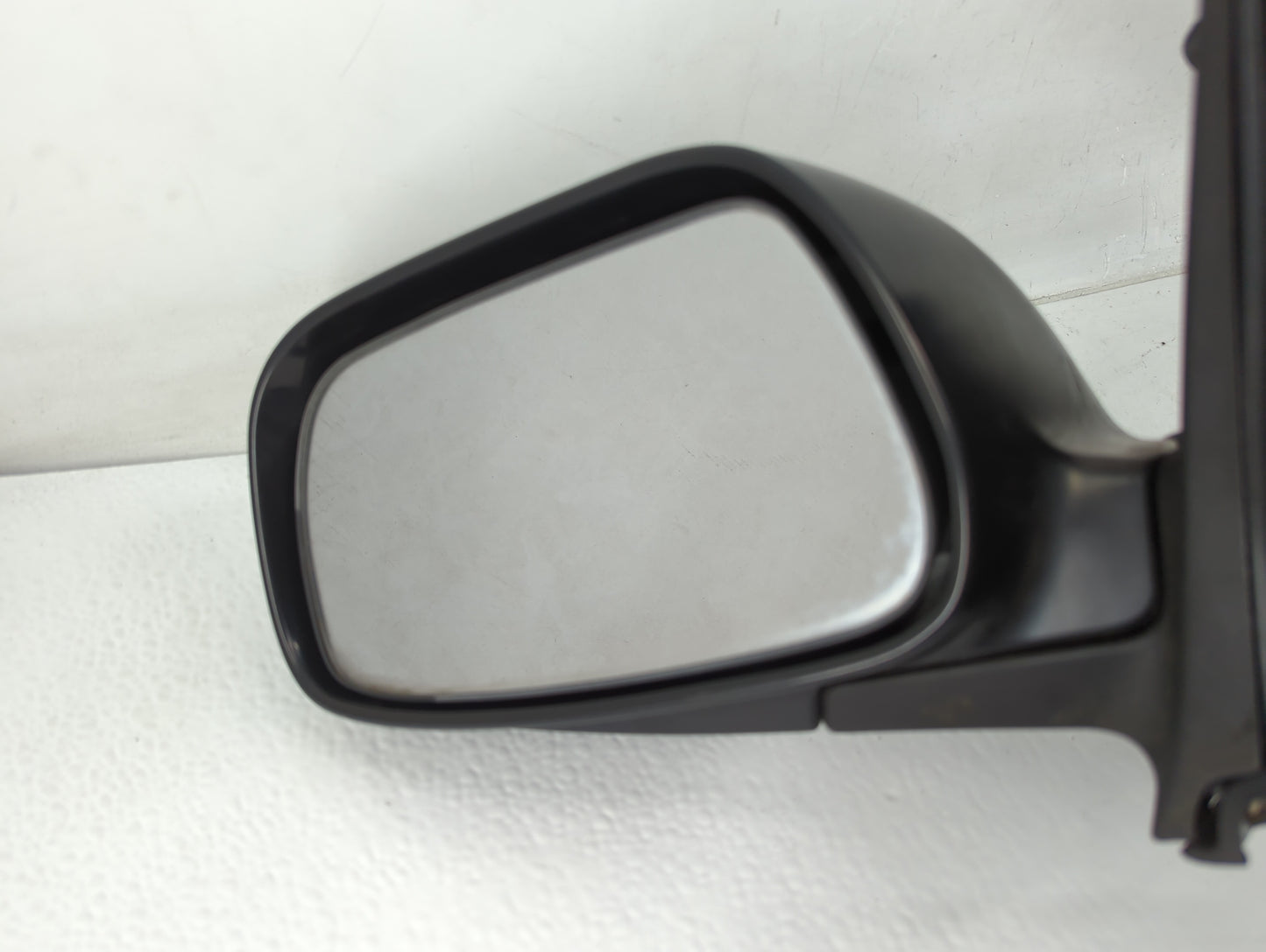 2001-2003 Toyota Prius Driver Side View Mirror - Left Door Mirror OEM Used - Oemusedautoparts1.com