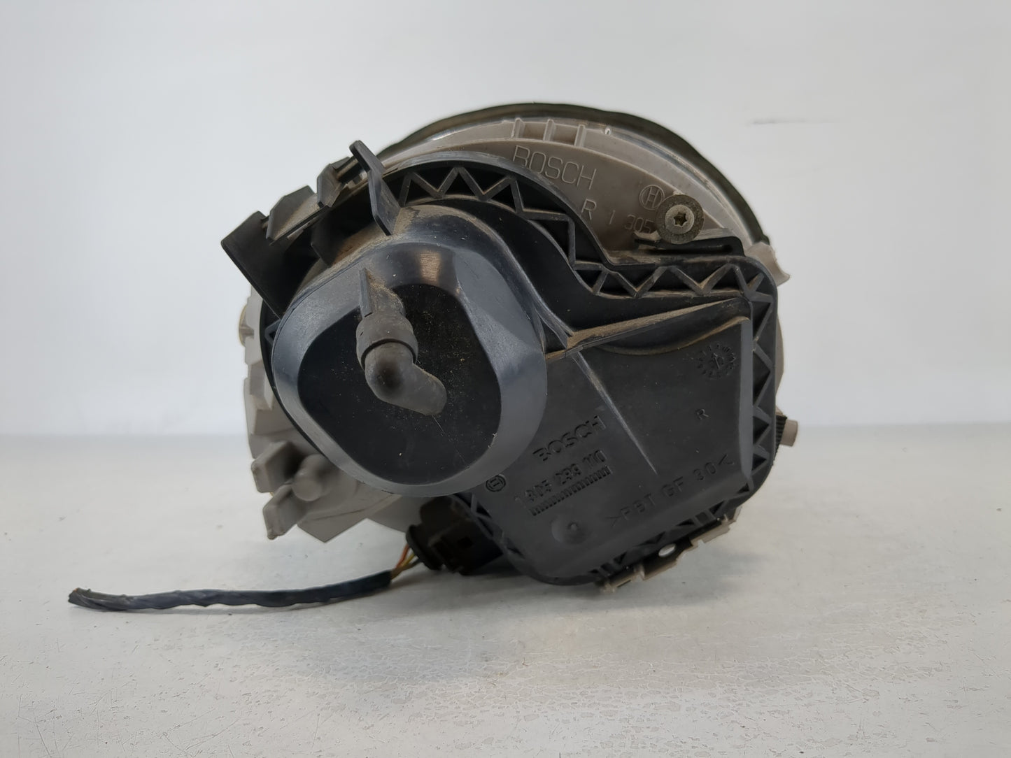 1998 Volkswagen Beetle Passenger Right Oem Head Light Headlight Lamp - Oemusedautoparts1.com