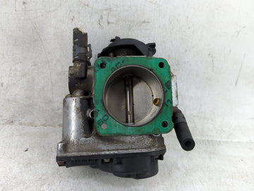 1999-2001 Volkswagen Jetta Throttle Body P/N:06A 133 064 H Fits Fits 1998 1999 2000 2001 OEM Used Auto Parts
