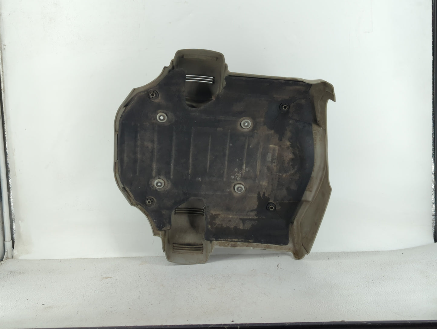 2002 Bmw 745i Engine Cover - Oemusedautoparts1.com