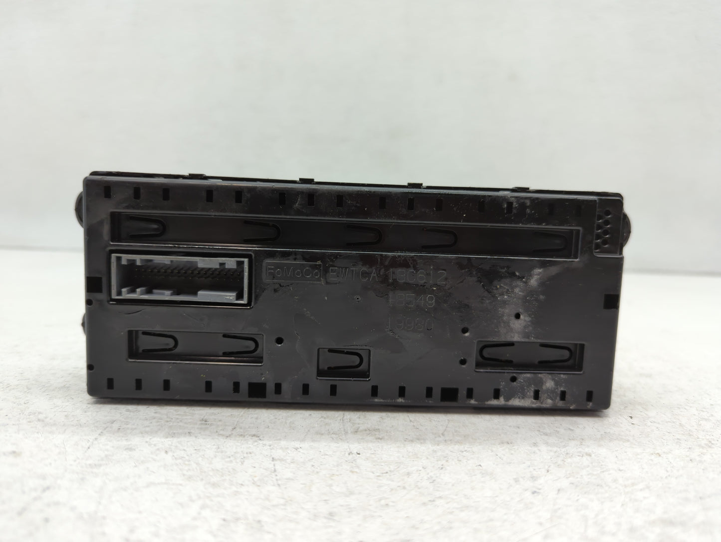 2002-2004 Cadillac Seville Am Fm Cd Player Radio Receiver - Oemusedautoparts1.com