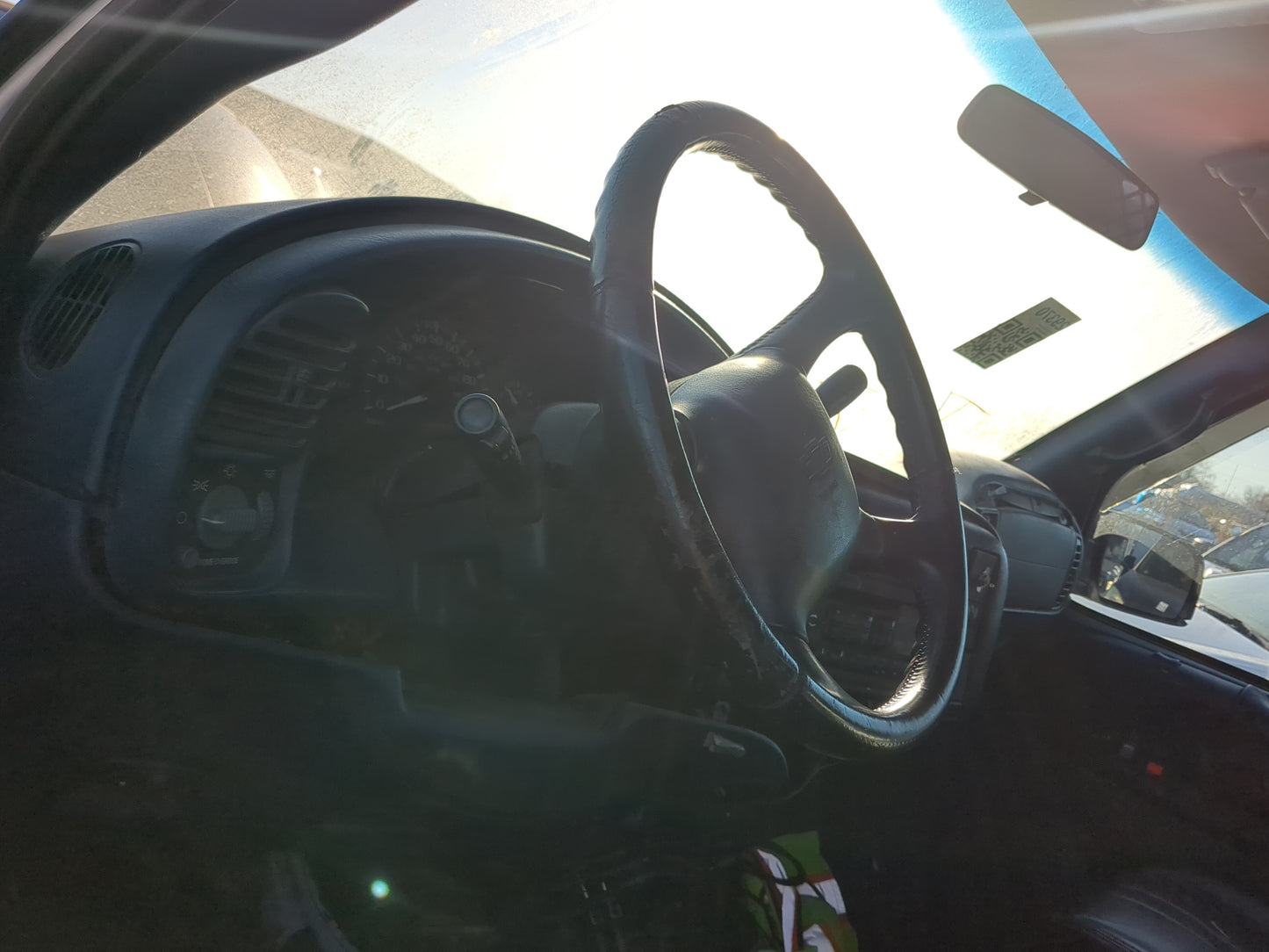 2000-2003 Chevrolet Astro Air Bag Driver Left Steering Wheel Mounted - Oemusedautoparts1.com