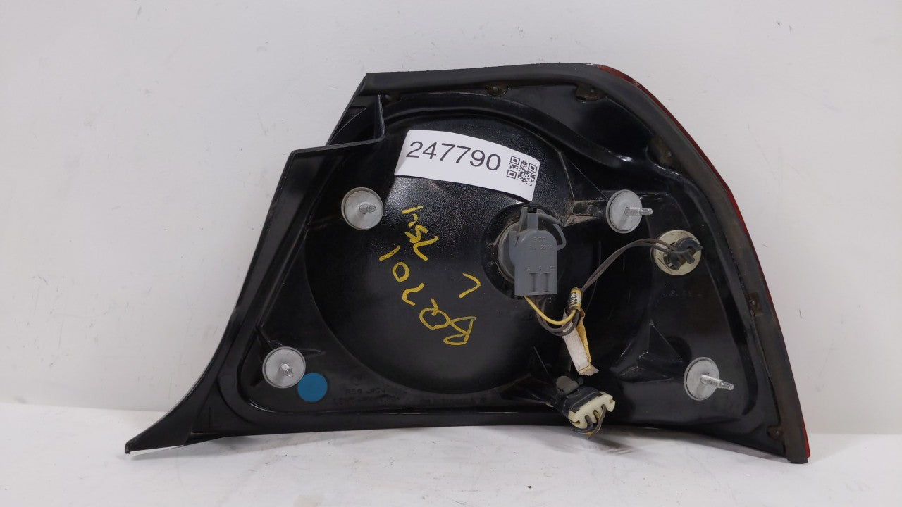 2000-2004 Chevrolet Impala Tail Light Assembly Driver Left OEM P/N:16525261 Fits Fits 2000 2001 2002 2003 2004 OEM Used Auto