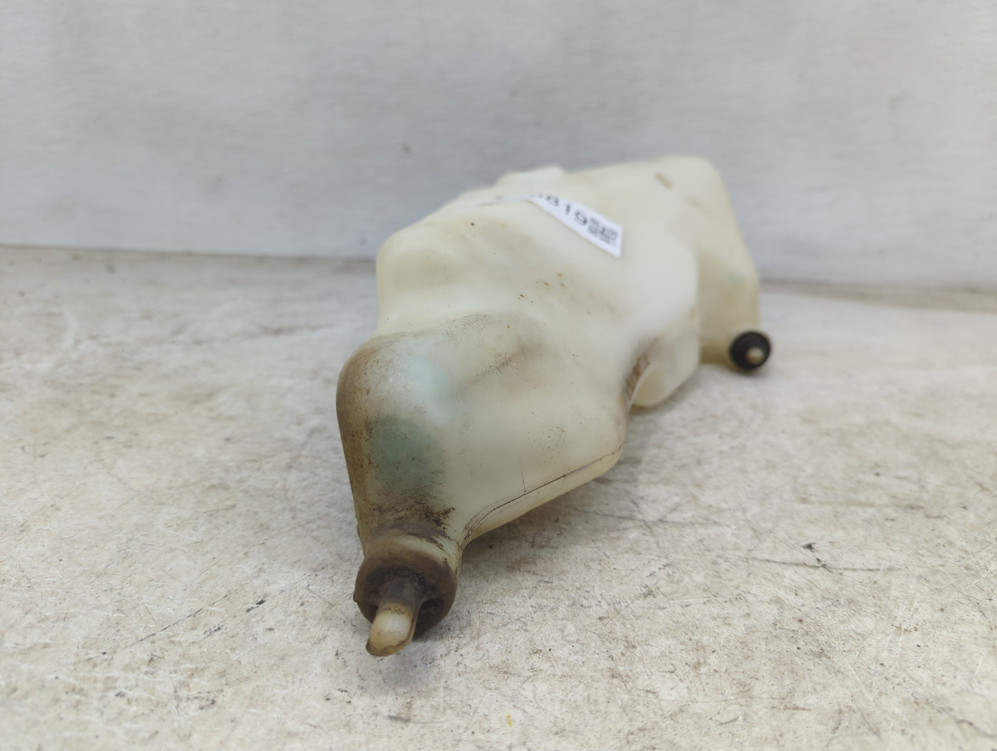 1995-2004 Chevrolet S10 Windshield Washer Fluid Reservoir Bottle Oem - Oemusedautoparts1.com