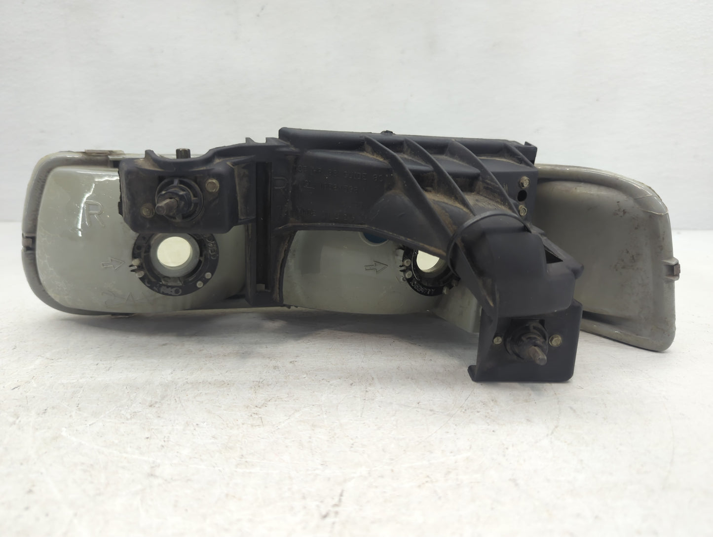 1999 Silverado 1500 Passenger Right Oem Head Light Headlight Lamp - Oemusedautoparts1.com