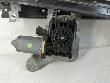 2000-2006 Chevrolet Suburban 1500 Window Regulator Passenger Front