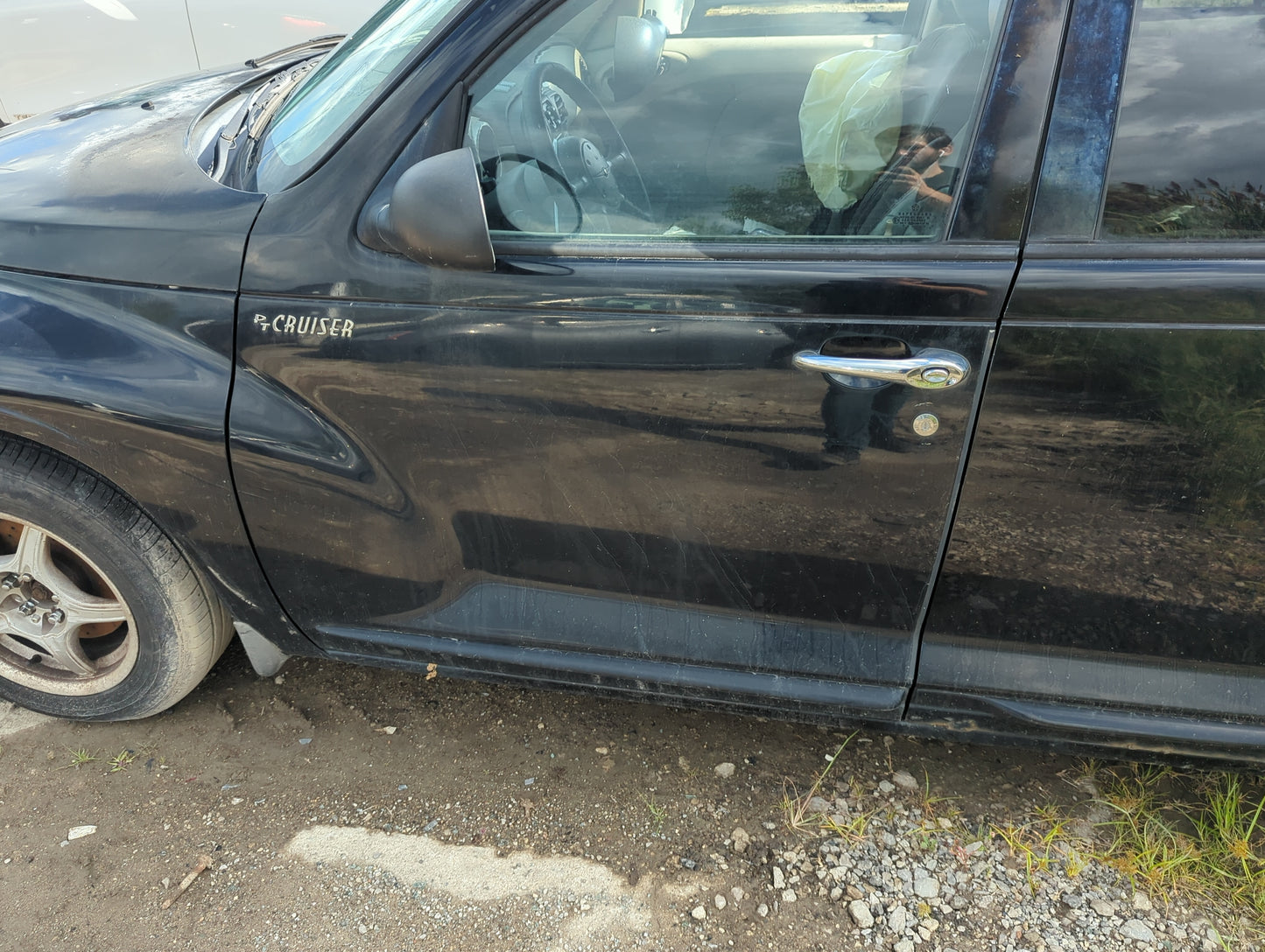 2001-2002 Chrysler Pt Cruiser Driver Front Door Oem - Oemusedautoparts1.com