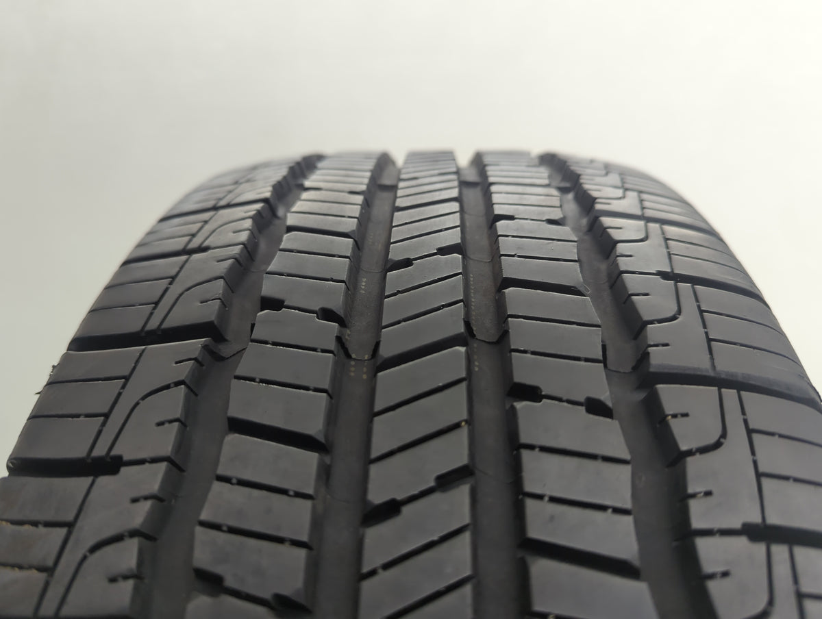 Used Tire 215/55R17 GOODYEAR RELIANT 94V - Tread Depth 10/32 - Oemusedautoparts1.com
