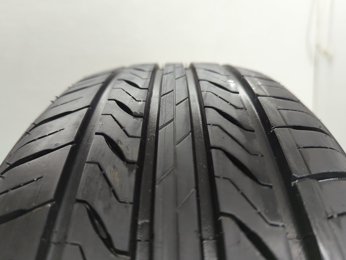 Used Tire 205/65R16 SENTURY TOURING 95H - Tread Depth 12/32 - Oemusedautoparts1.com