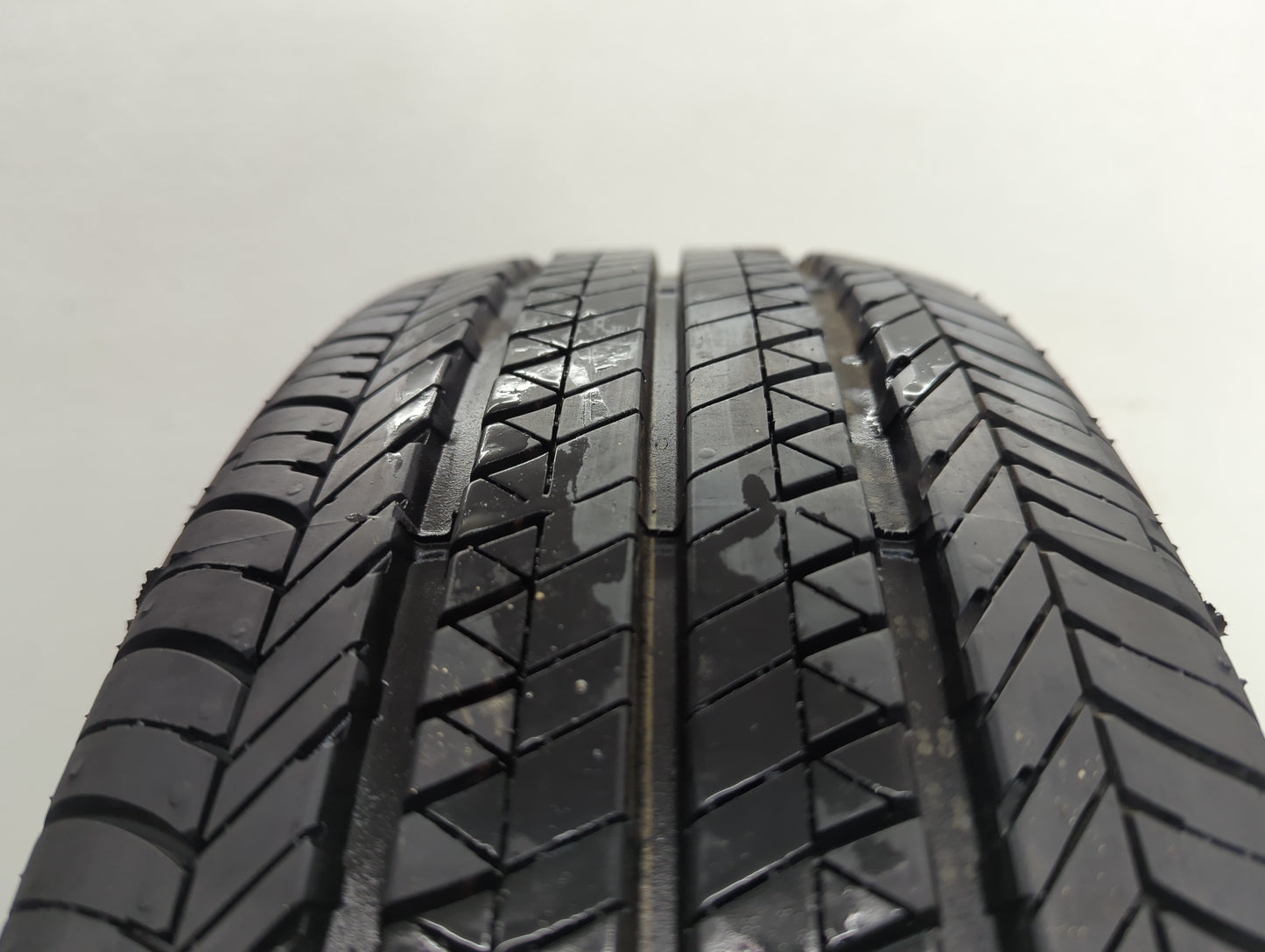 Used Tire P185/65R16 BRIDGESTONE ECOPIA EP 422 86H - Tread Depth 12/32 - Oemusedautoparts1.com