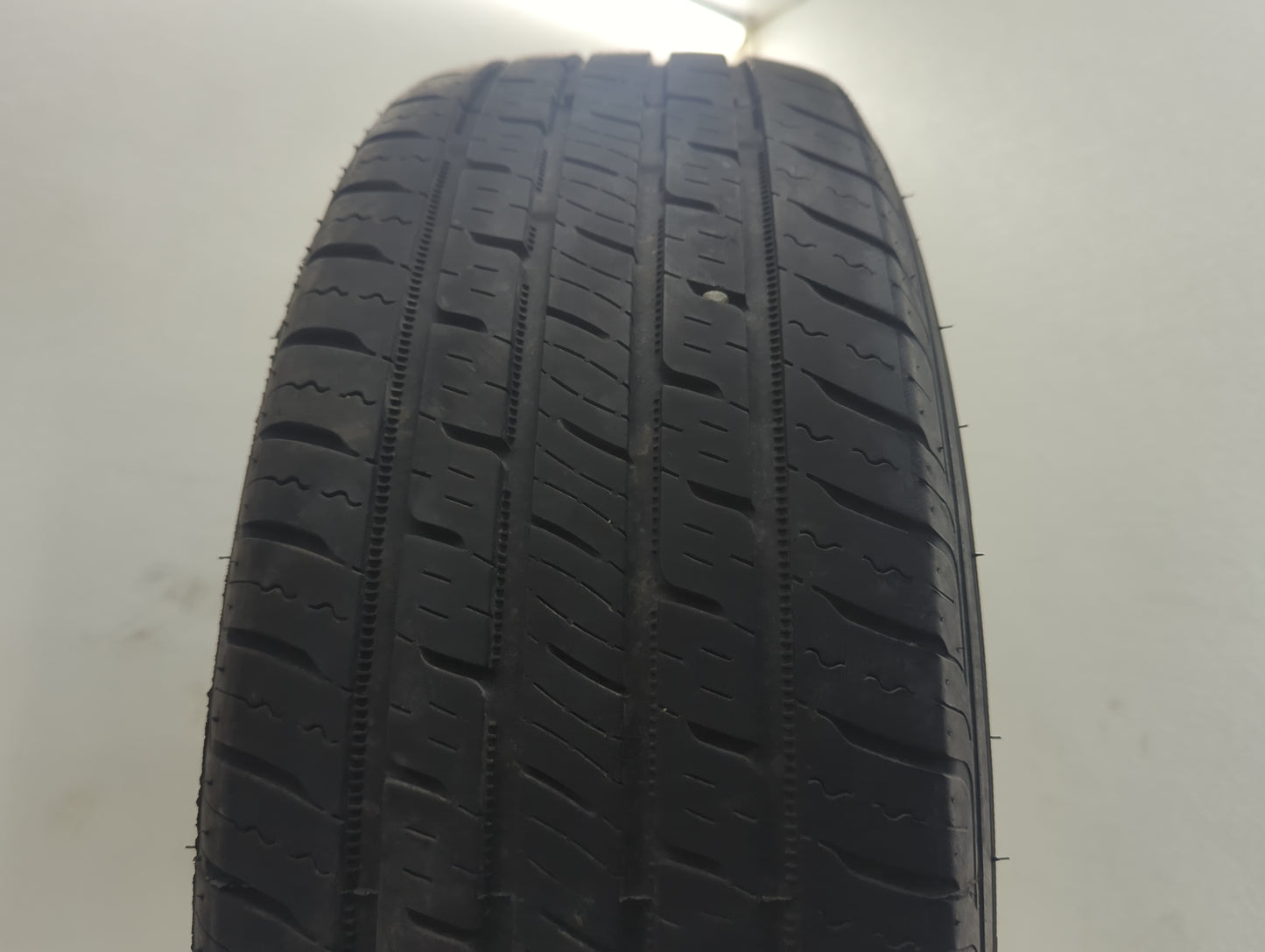 Used Tire 225/55R17 VERCELLI 106V - Tread Depth 8.5/32 - Oemusedautoparts1.com