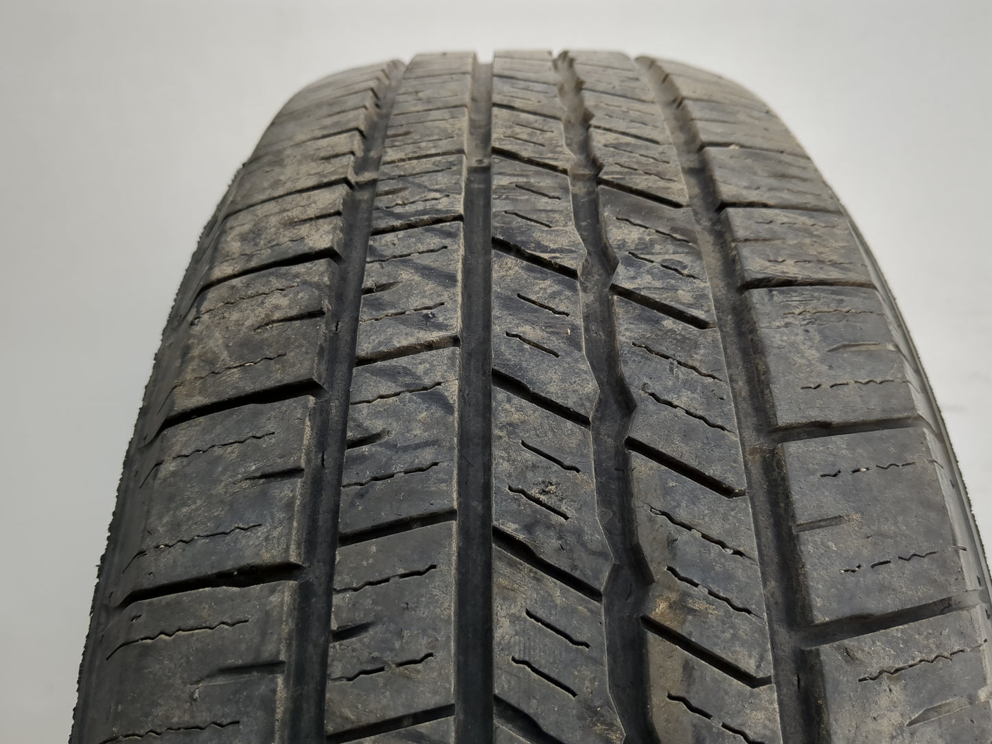 Used Tire 215/70R15 MOHAVE TOURING A/S 98T - Tread Depth 6/32 - Oemusedautoparts1.com