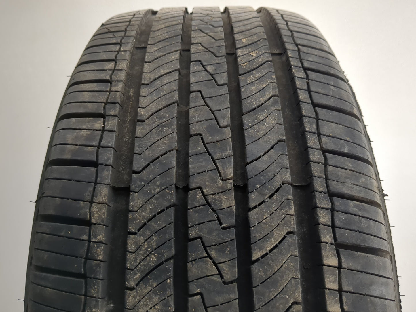 Used Tire 225/50R18 COOPER ENDEAVOR 95V - Tread Depth 12/32 - Oemusedautoparts1.com