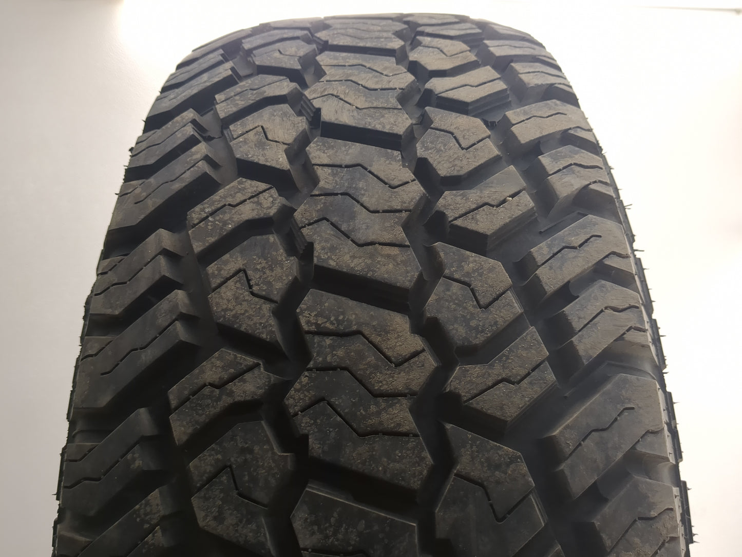 Used Tire 265/65R18 DORADO SPORT FURY AT 114T - Tread Depth 13.5/32 - Oemusedautoparts1.com