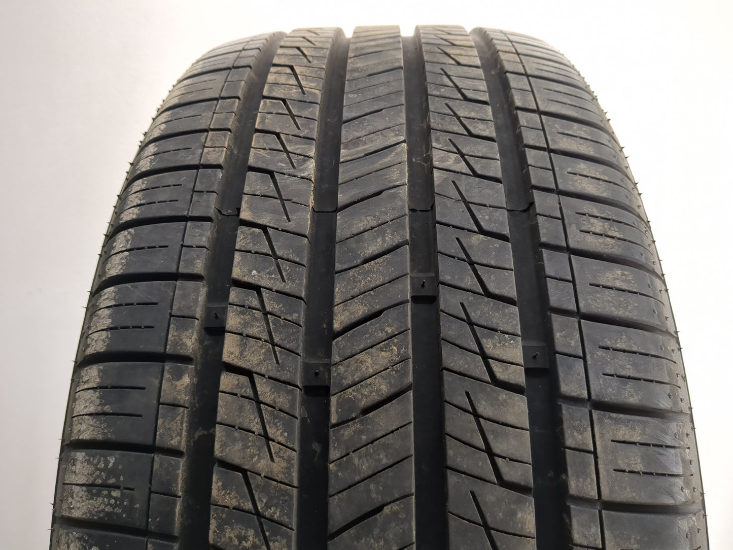 Used Tire 245/45R18 IRONHEAD REFLEX IH01 100W - Tread Depth 8.5/32 - Oemusedautoparts1.com