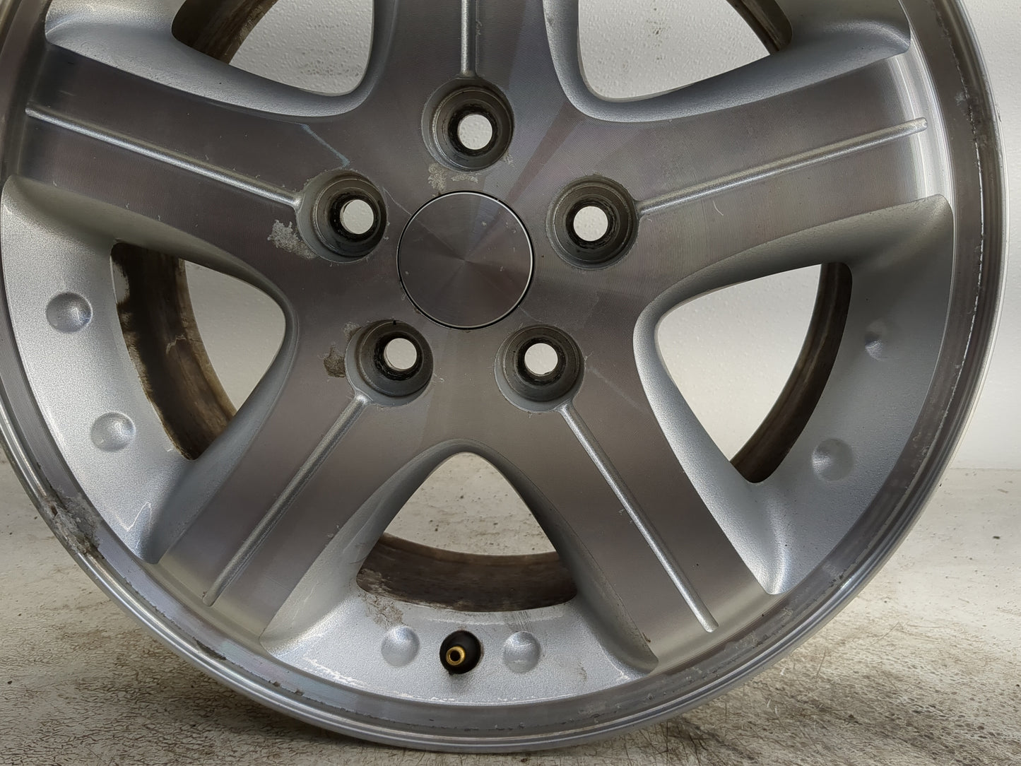 2002-2004 Dodge Intrepid Oem Wheel Rim 1253241 - Oemusedautoparts1.com