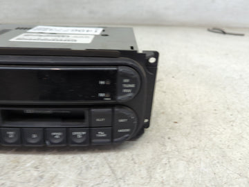 2002-2005 Dodge Ram 1500 Radio AM FM Cd Player Receiver Replacement P/N:P56038598AM Fits Fits 2002 2003 2004 2005 2006 2007 OEM Used Auto Parts