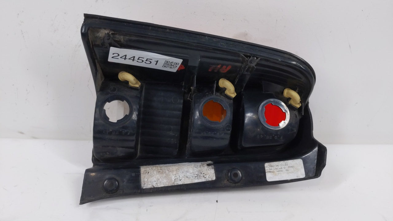 2001-2007 Ford Escape Tail Light Assembly Passenger Right OEM P/N:1L84-13B504-D 4L84-13B504-D Fits OEM Used Auto Parts - Oem