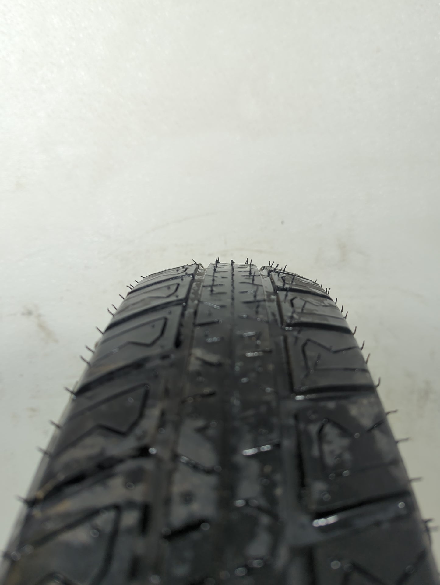 2001-2004 Ford Escape Spare Donut Tire Wheel Rim Oem 5036165 - Oemusedautoparts1.com